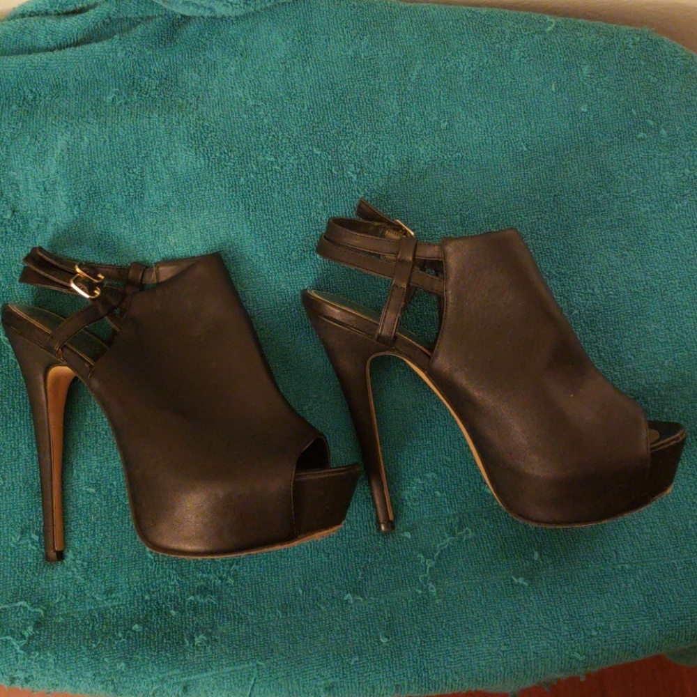 Black sexy high heel